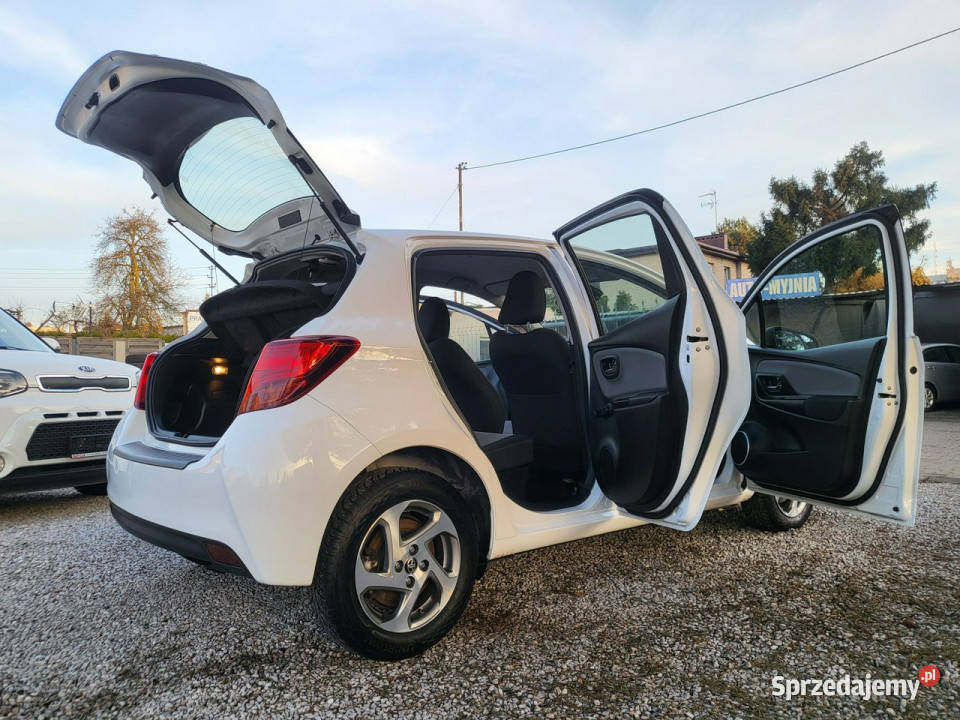 Toyota Yaris 15 Hybrid 100 Org Przebieg 132 I Pabianice
