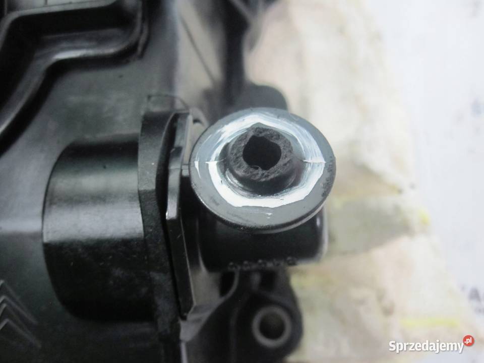 PEUGEOT 208 12 VTI HMZ HM01 82 pokrywa zaworów Głowice cylindrów Kielce