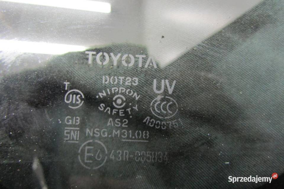 SZYBA KAROSERYJNA LEWY TYŁ TYLNA TOYOTA PRIUS