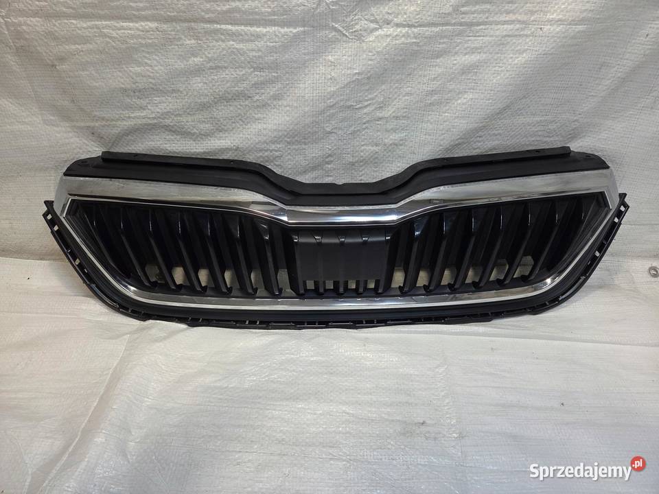 ATRAPA GRILL SKODA SCALA 657853653A