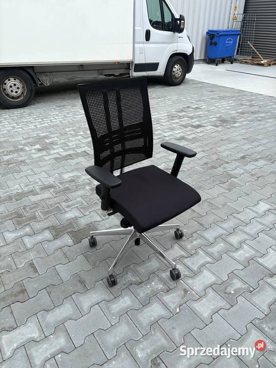 Fotel idealny do długiej pracy Nowy Styl Kraków