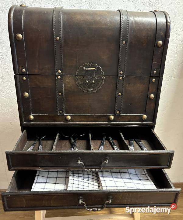 Praktyczny kufer na Majówkę Rękodzieło Szczecin