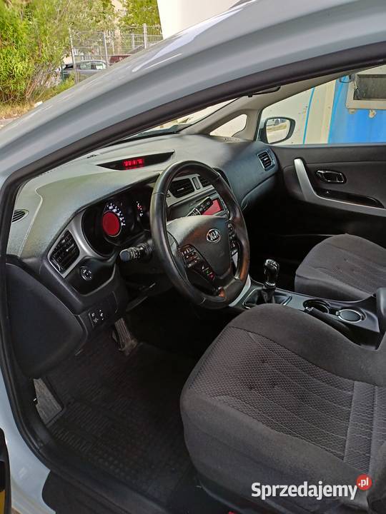 KIA JD CEED KOMBI 16 3 135 99 KW 2015 Stan biały Wrocław