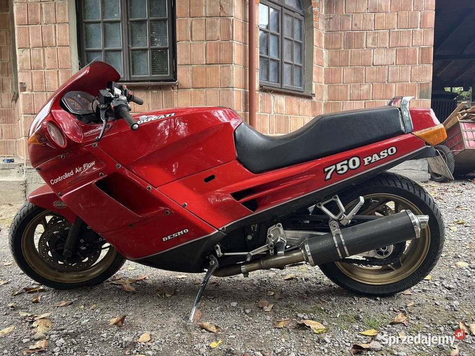 Ducati Paso 750 1984 czerwony Łańcut