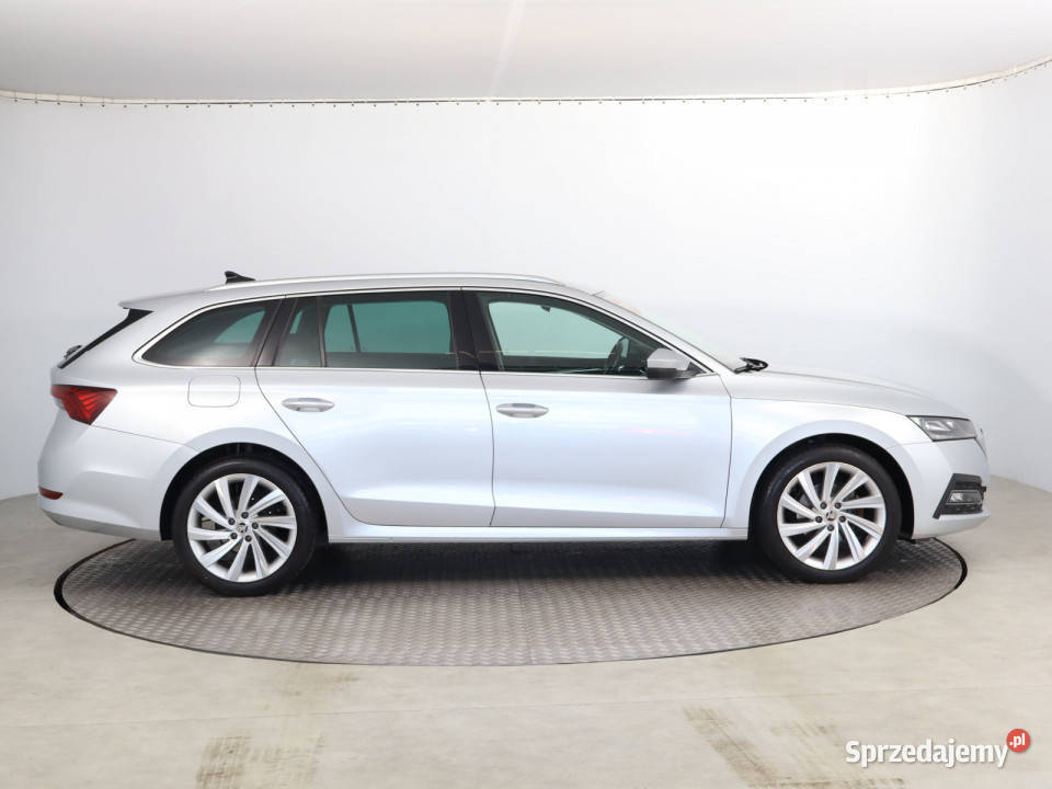 Skoda Octavia 15 TSI Piaseczno