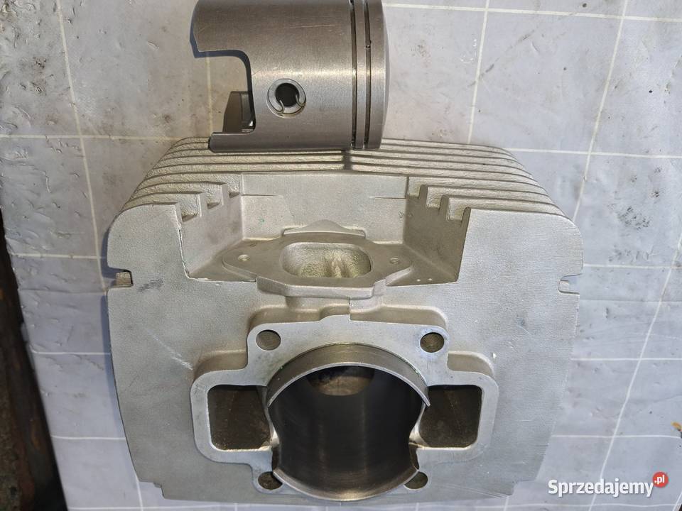 MZ ETZ 301 CYLINDER ORYGINAŁ DDR BEZ PRZEBIEGU Cylindry, głowice, pierścienie Świerzawa