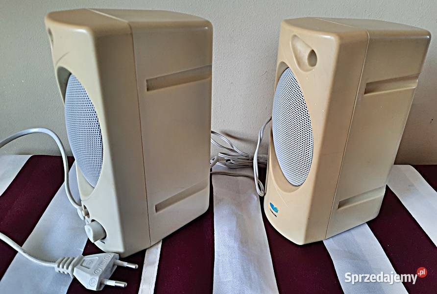 Głośniki do retro komputera Model Tsunami 693 sprzedam