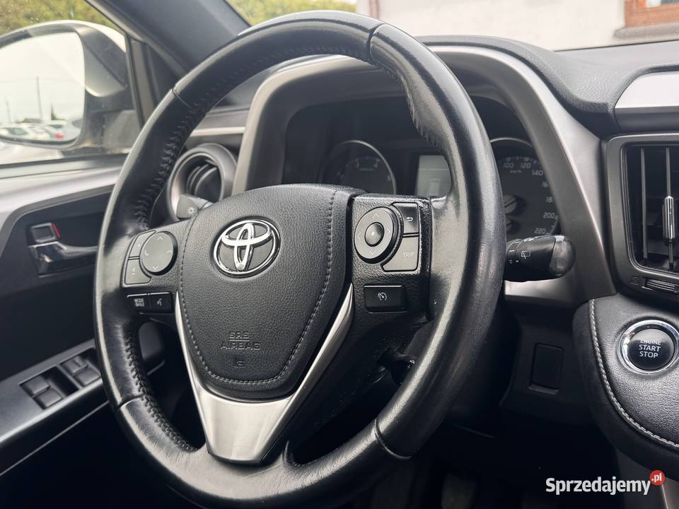 Toyota RAV4 2015 Polski Salon GWARANCJA garażowany Paniówki sprzedam
