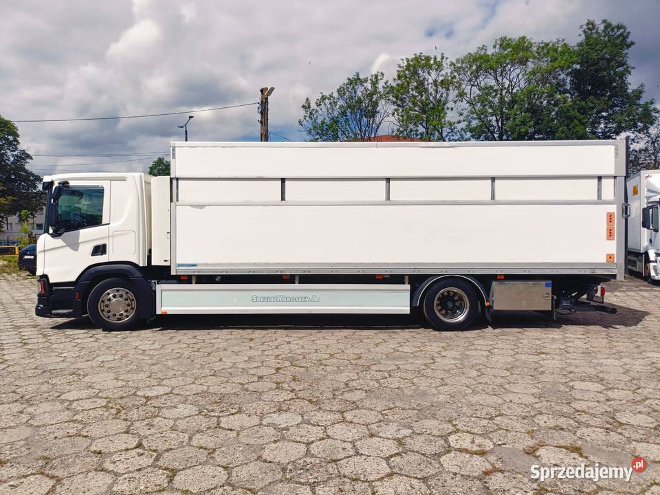 SCANIA P280 4x2 CHŁODNIA IZOTERMA PODNOSZONY retarder/zwalniacz Częstochowa