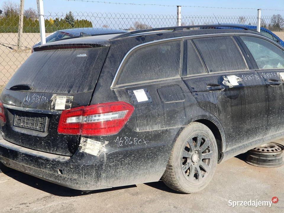 ĆWIARTKA BŁOTNIK PRAWY TYŁ MERCEDES EKLASA W212 Pozostałe kujawsko-pomorskie Lipno sprzedam