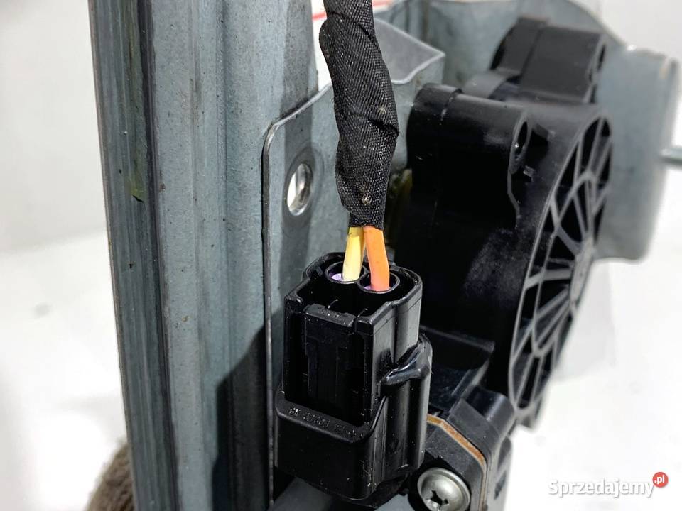 PODNOŚNIK SZYBY PRAWY PRZÓD RENAULT CAPTUR I