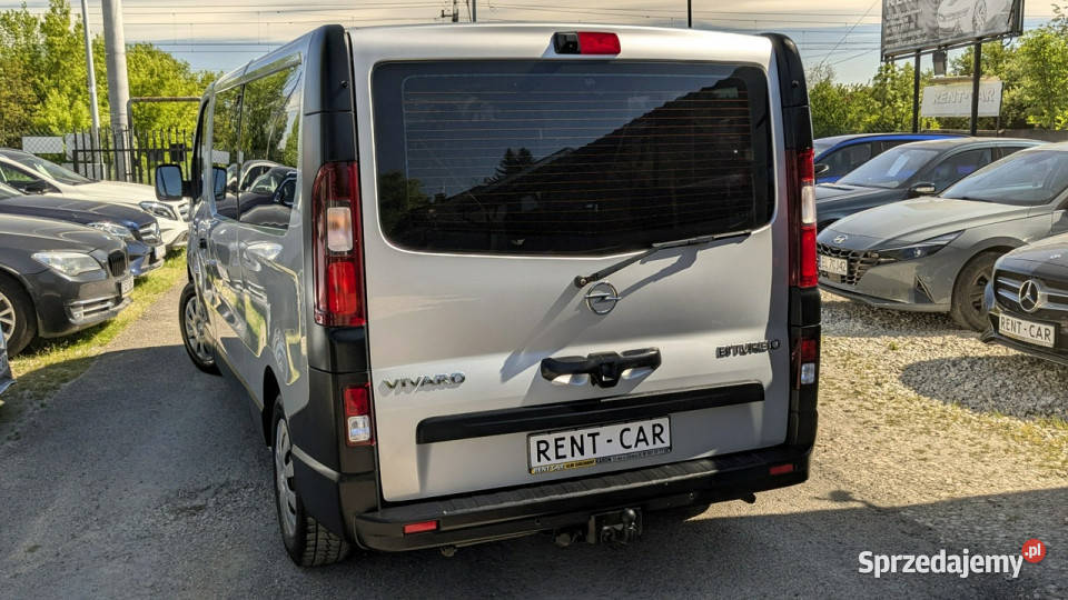 Opel Vivaro BUS 8Osób 16D125OPŁACONYBezwypadkowy garażowany Vivaro Częstochowa