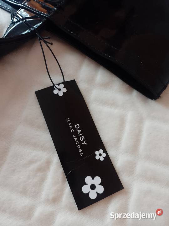 Marc Jacobs Duża czarna lakierowana torebka