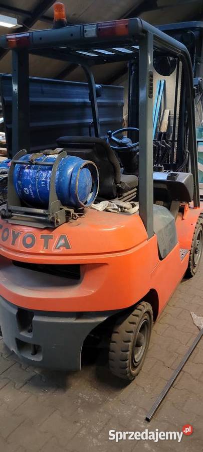 Wozek widłowy zamiana Toyota Motoryzacja Bonikowo sprzedam