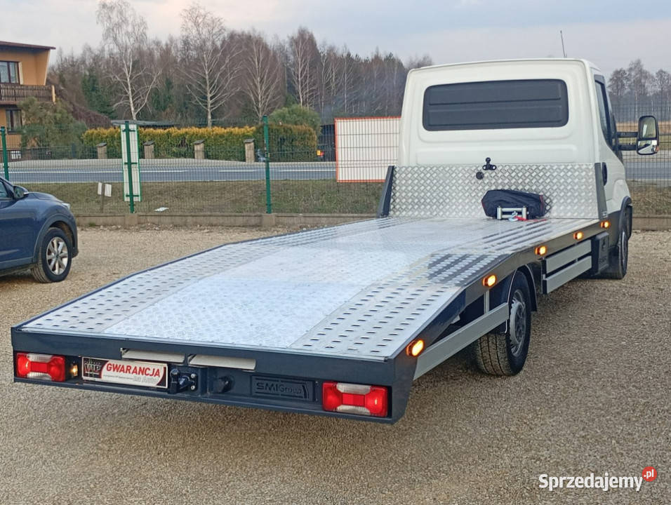Iveco Daily 35S14 nowy najazd pomoc drogowa elektryczne lusterka Chełm Śląski