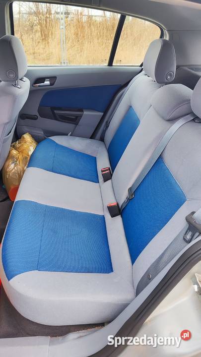 Opel Astra H 12 lat w jednych rękach koła zimowe manualna Długołęka