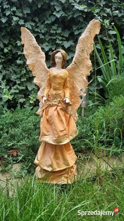 Anioł morelowo złoty Zamość