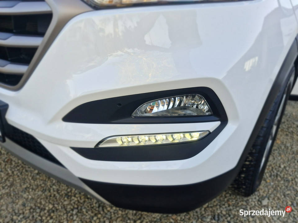 Hyundai Tucson 16 benzyna 125000 serwis w sprzedam