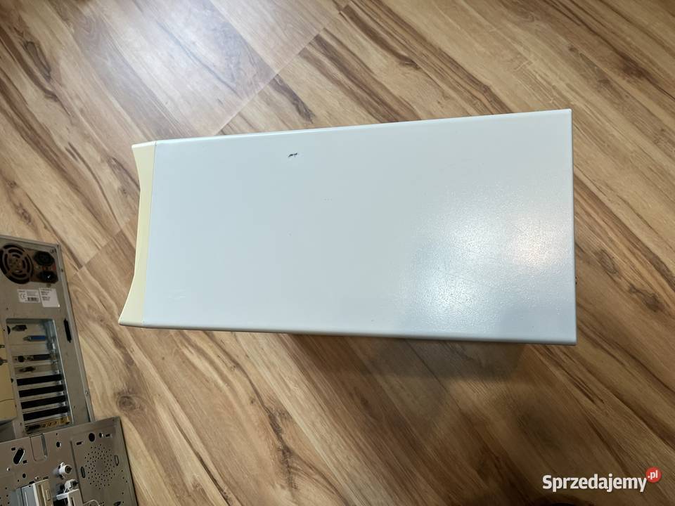 Zabytkowy komputer PC Bluechip Intel Pentium II Brzana sprzedam