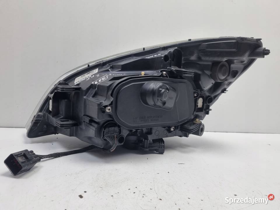 LAMPA PRAWA Volvo V60 S60 II PRZEDNIA prawy lubelskie sprzedam
