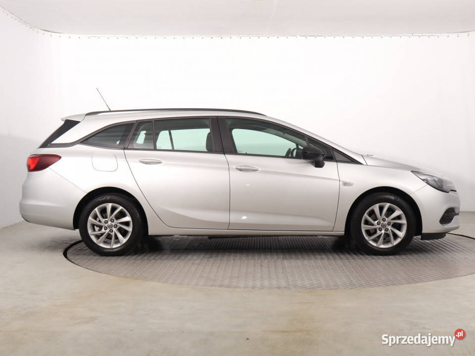 Opel Astra 14 Turbo Katowice