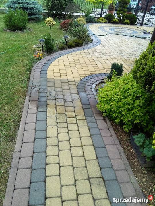 CZYSZCZENIE KOSTKI BRUKOWEJ CHODNIKÓW SCHODÓW Sprzątanie podkarpackie Rzeszów