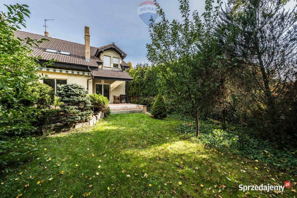 ZADBANY i DOGODNIE POŁOŻONY DOM NA PODOLANACH Poznań