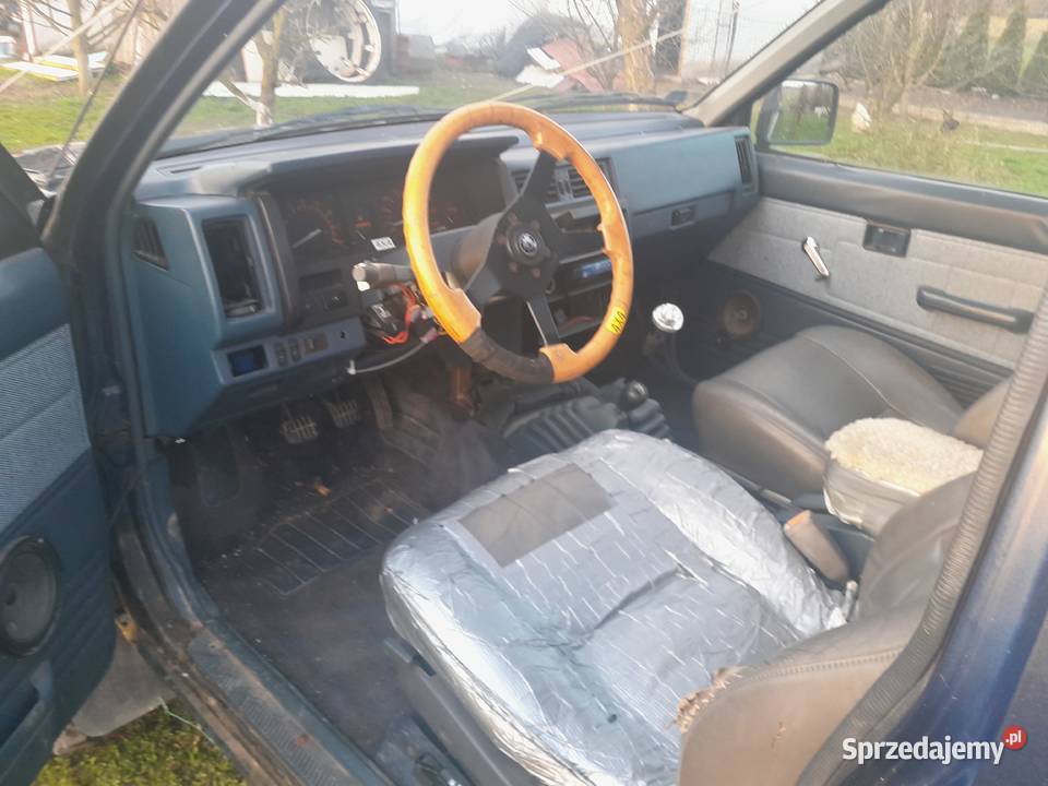 Nissan Terrano 24 2400cm3 Czajków