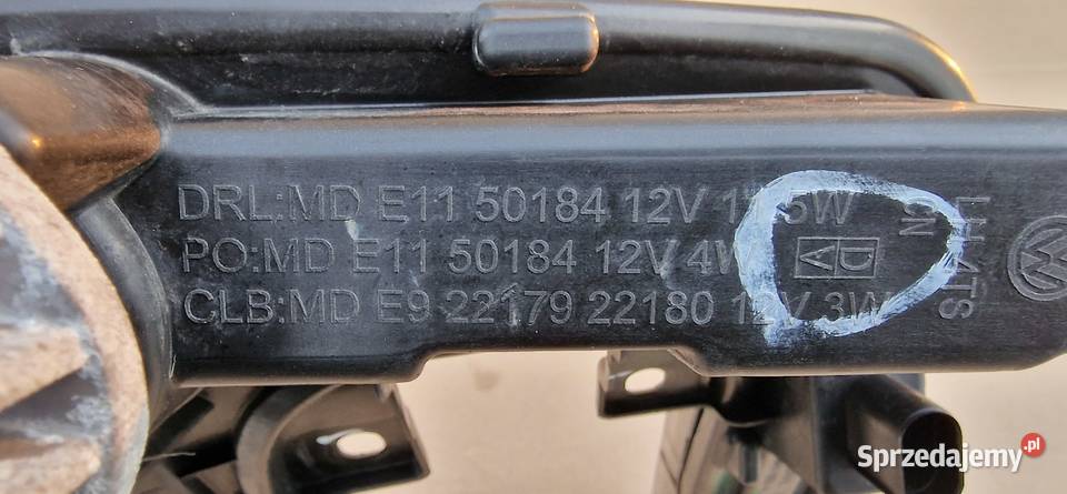 PASSAT VW B8 GTE HALOGEN LEWY ORYGINAŁ IDEALNY Bieleń