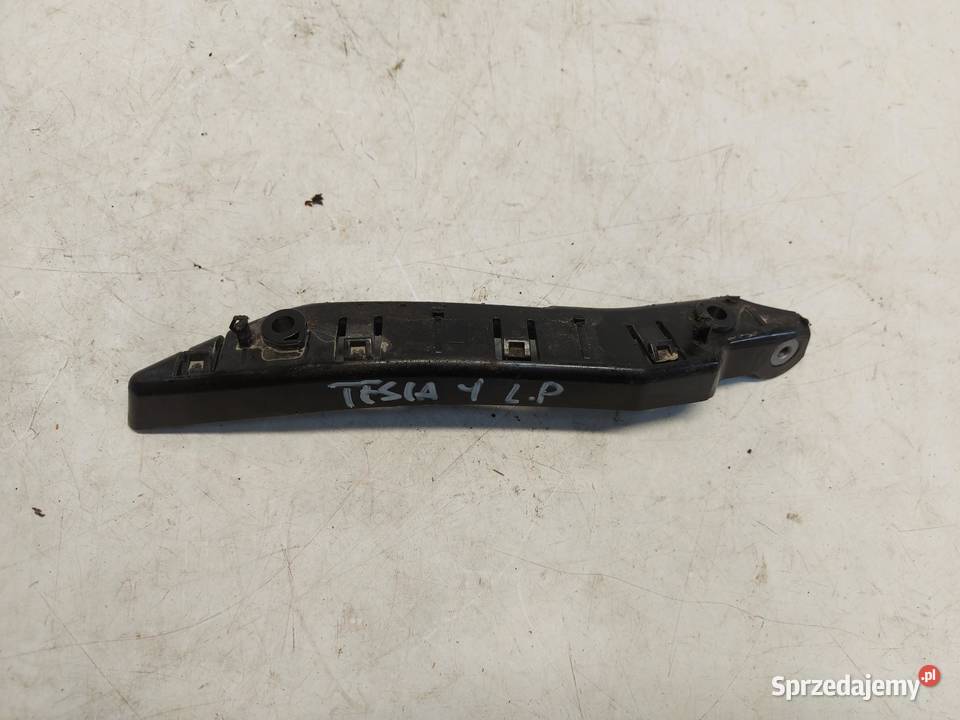 TESLA MODEL Y 2023r Ślizg mocowanie błotnika Błotniki sprzedam