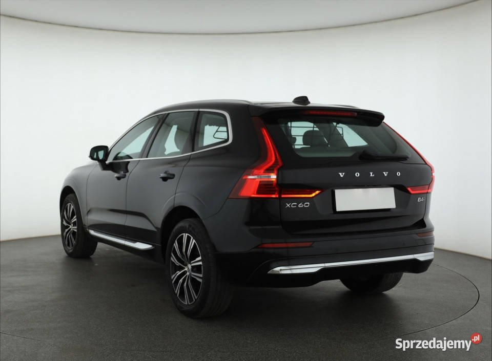 Volvo XC60 B4 AWD nieuszkodzony Piaseczno