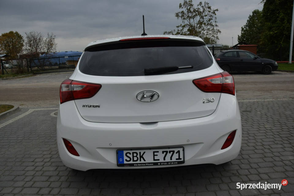 Hyundai i30 14B 2015r Navi Kamera 121 Majdan Sieniawski