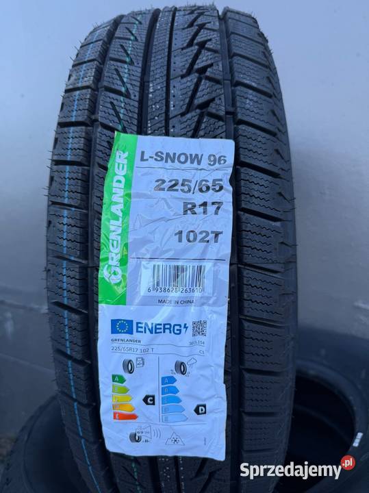 2256517 102T Opony zimowe 65 Warszawa sprzedam
