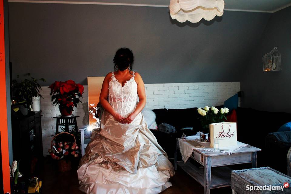 Sprzedam suknie ślubną Farage model 5047 115cm Wrocław
