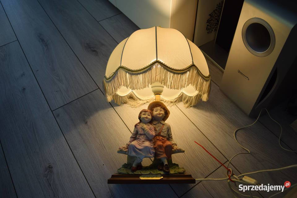 Lampka z Figurką PorcelanowąWysokość 45 Olsztyn