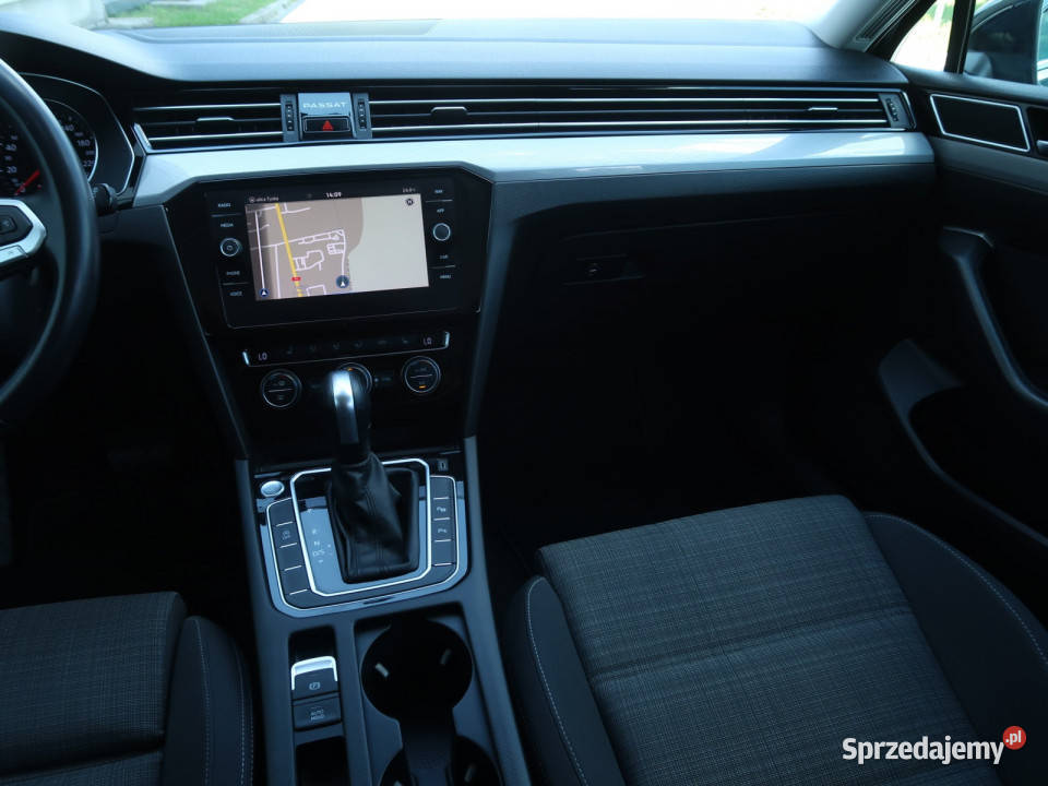 VW Passat 20 TSI światła LED Bielany Wrocławskie