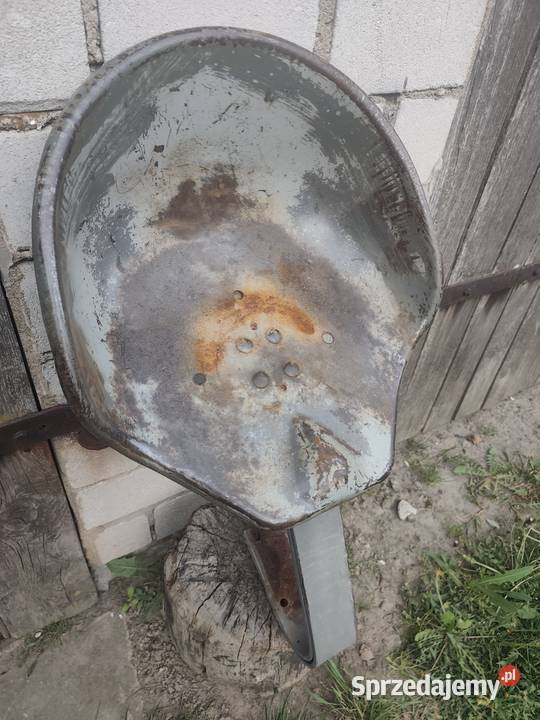 Siedzenie ursus z pokrowcem Rzeczyca