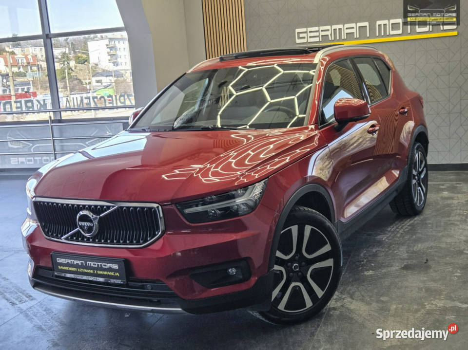 Volvo XC 40 AWD Ledy Panorama Kamera 360 Harman