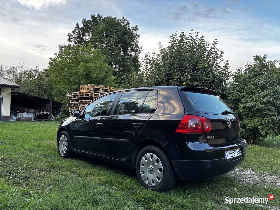 Volkswagen Golf V 19 TDI 90 niski przebieg Jędrzejów