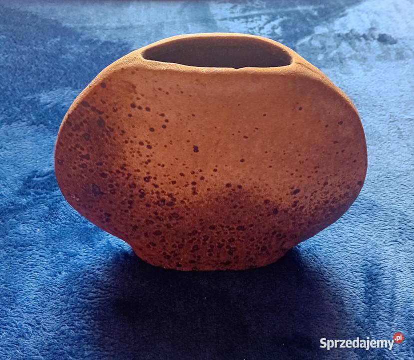 Wazon w formie dysku Keramos Austria projekt Ina Koźminek