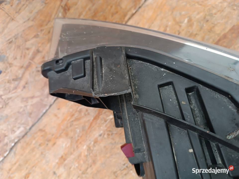 LAMPA REFLEKTOR PRAWY PRZÓD EU 8U0941006 AUDI Q3 Nowy Tomyśl