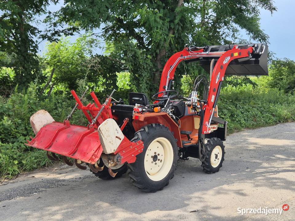 Traktorek YANMAR F16D 16 44 Ładowacz FL250 Ładowacz czołowy Yanmar Małuszyn