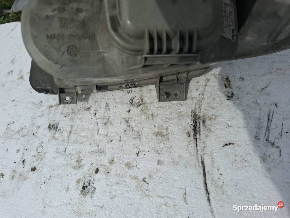 Lampa Prawa Przód Mercedes Vito Wisznice