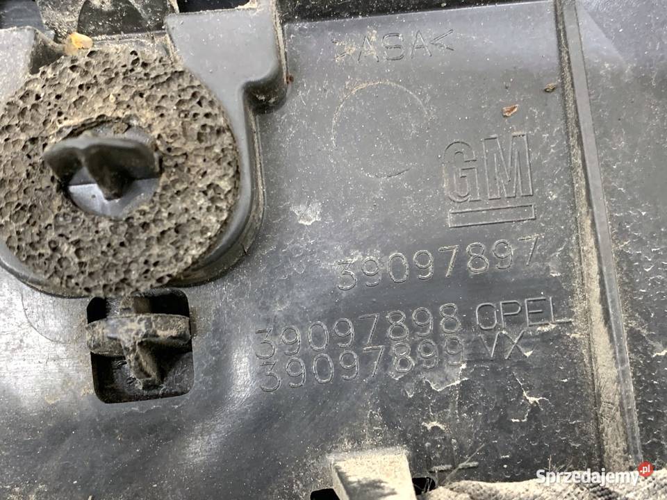 LISTWA KLAPY TYŁ OPEL MERIVA B Minivan 1017 osobowe