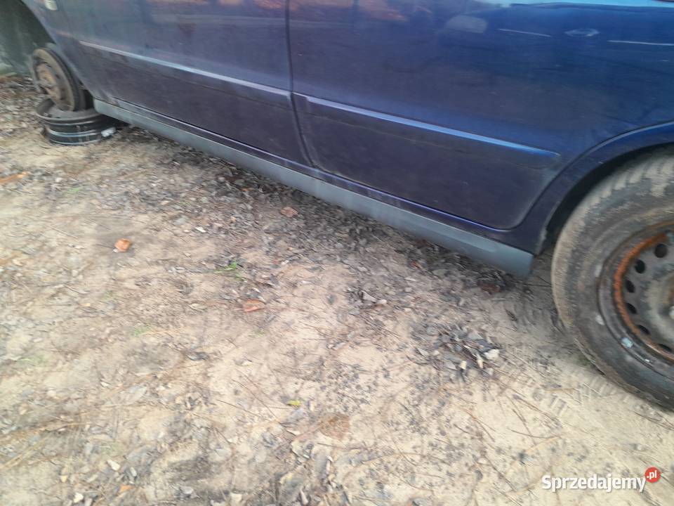 Volvo V40 18 benzyna 116 2003r Lift z de kombi