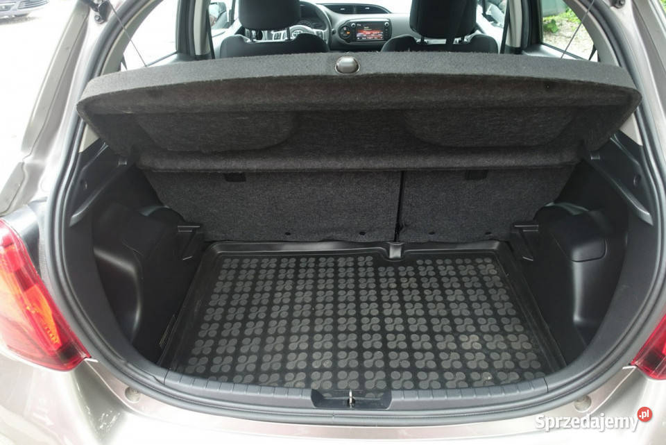 Toyota Yaris Prywatna Automat Salon III 20112019 łopatki zmiany biegów Warszawa sprzedam