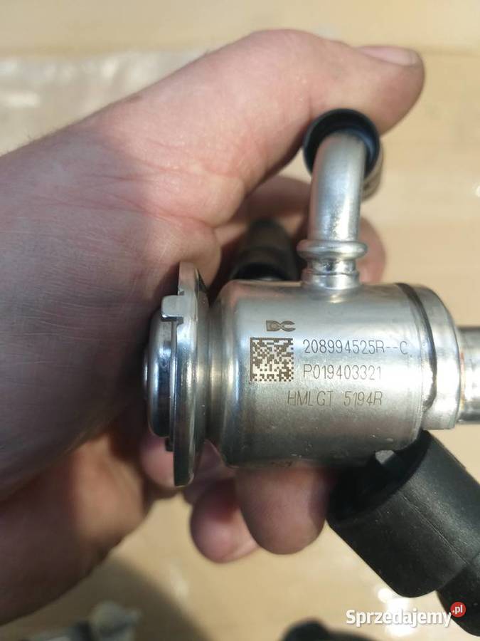 Wtryskiwacz adblue 20899452R osobowe Warszawa