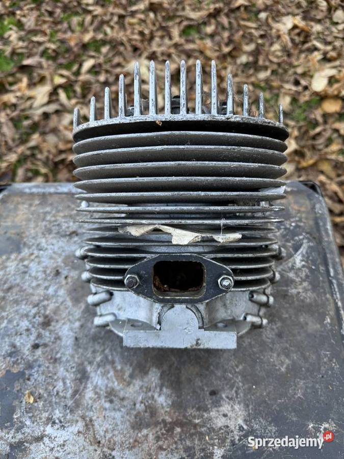 IZ PLANETA oryginalny nowy Cylindr Glowica