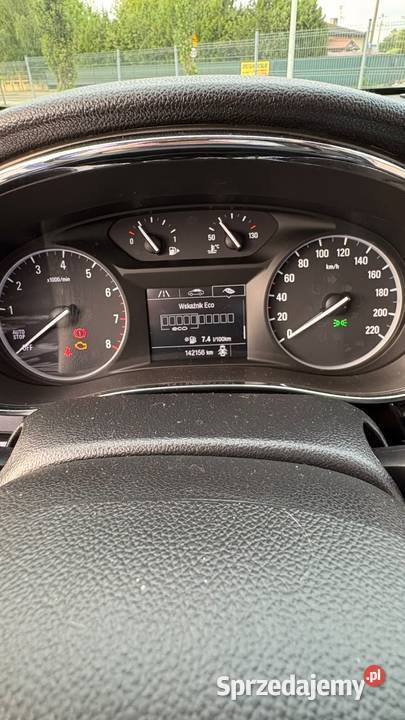 Śliczny opel mokka x