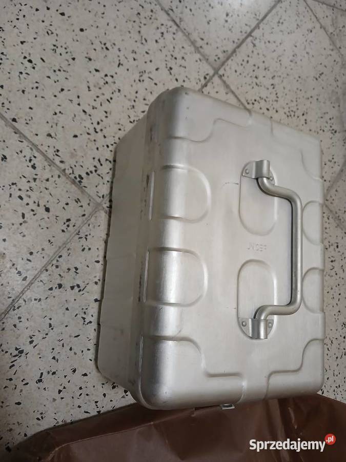 Pojemnik sanitarno medyczny unicef Poznań